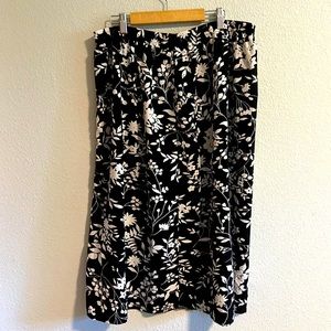 Black and White Vintage Skirt